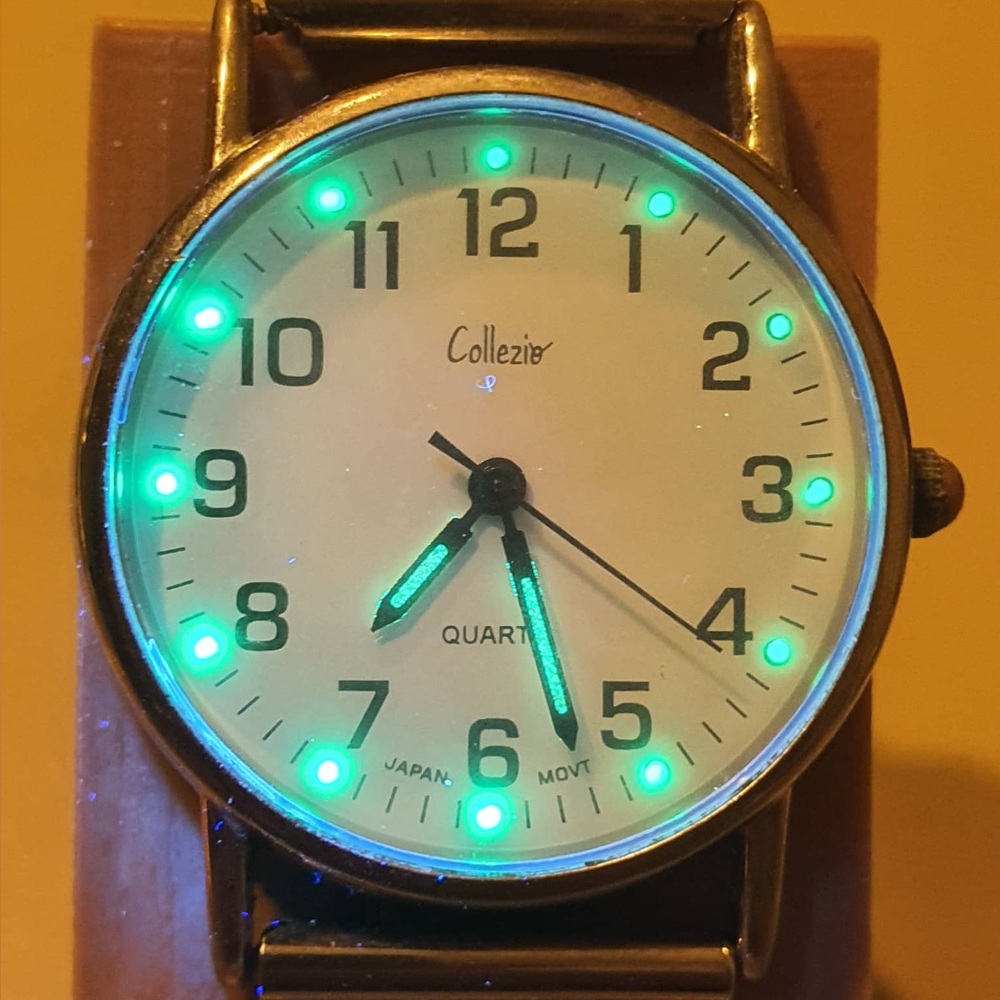🦋10/$20🦋 Collezio Silver/White Stainless Steel Mesh Women's Watch